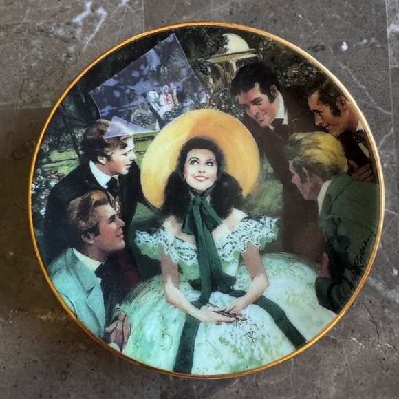 Bradford Exchange | Gone with the Wind “Golden Memories” Mini Plate Collection - Picture 14 of 16